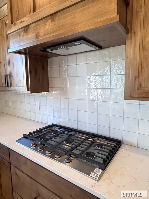 Kitchen - 3794 E 180 N, Rigby, ID 83442 photo 6 of 10