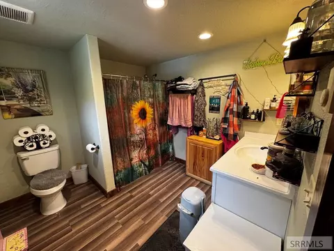 Bath - 7 Shady Ln, North Fork, ID 83466 photo 1 of 3