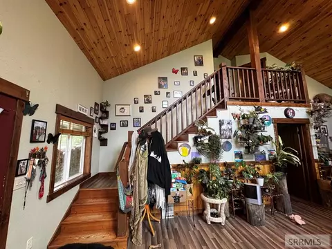 Entry Way - 7 Shady Ln, North Fork, ID 83466 photo 1 of 2