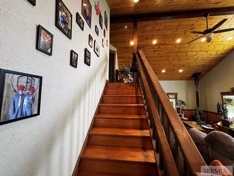 Entry Way - 7 Shady Ln, North Fork, ID 83466 photo 2 of 2