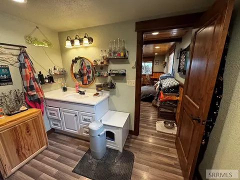 Bath - 7 Shady Ln, North Fork, ID 83466 photo 2 of 3
