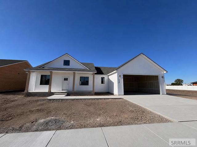 346 E 5th S, Sugar City, ID 83448