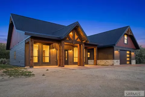 17 Banta Dr, Salmon, ID 83467