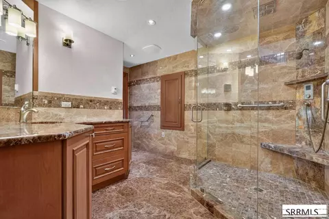 Bath - 1755 E Nestor, Inkom, ID 83245 photo 4 of 6