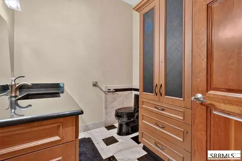 Bath - 1755 E Nestor, Inkom, ID 83245 photo 1 of 6