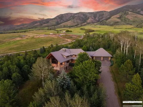 Exterior - 1755 E Nestor, Inkom, ID 83245 photo 2 of 10
