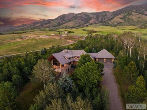 1755 E Nestor, Inkom, ID 83245