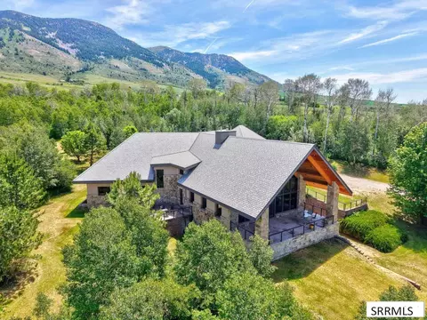 Exterior - 1755 E Nestor, Inkom, ID 83245 photo 8 of 10