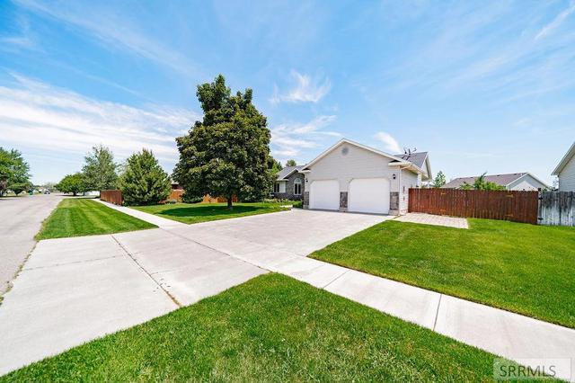 363 S Heath Ln, Idaho Falls, ID 83401