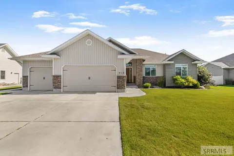 212 Calistoga Dr, Idaho Falls, ID 83404