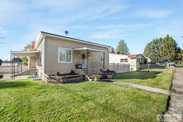 406 N 2nd W, Saint Anthony, ID 83445
