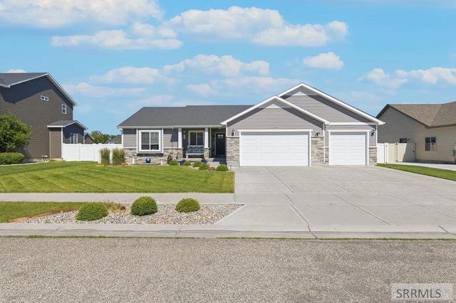 2784 N Sable Chase Rd, Idaho Falls, ID 83401