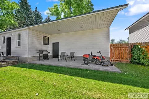 Exterior - 690 E 800 N, Basalt, ID 83218 photo 5 of 5