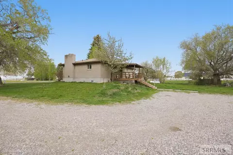 Exterior - 792 N 3600 E, Menan, ID 83434 photo 4 of 13