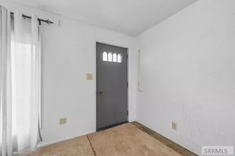 Entry Way - 792 N 3600 E, Menan, ID 83434 photo 1 of 7