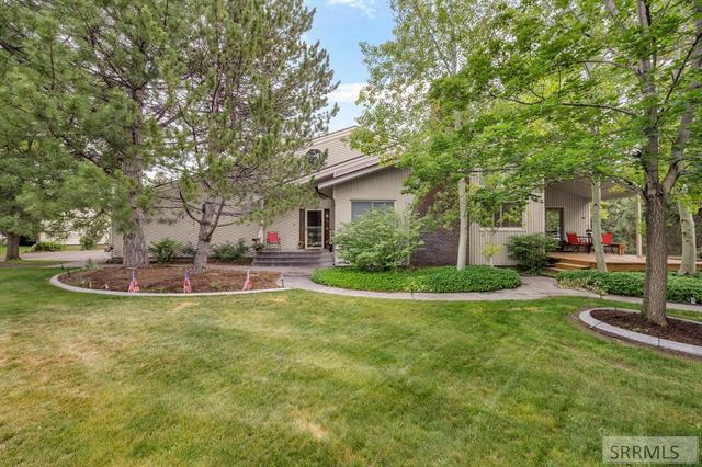 2195 S Midway Ave, Ammon, ID 83406