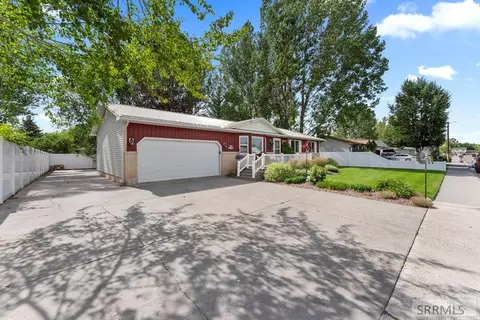 722 Marjorie Ave, Ammon, ID 83401