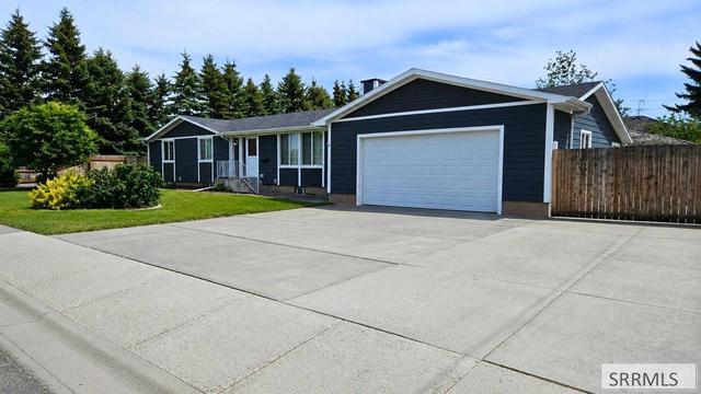 1875 Mckinzie Ave, Idaho Falls, ID 83404