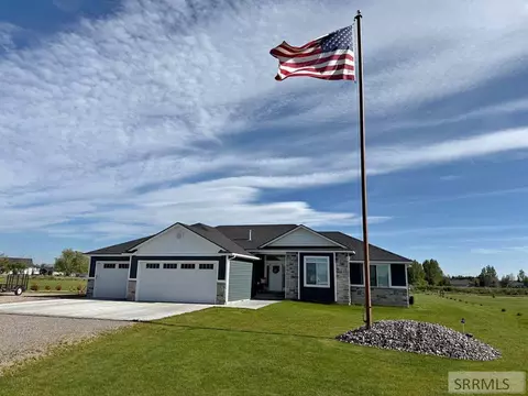 565 W 40 S, Blackfoot, ID 83221