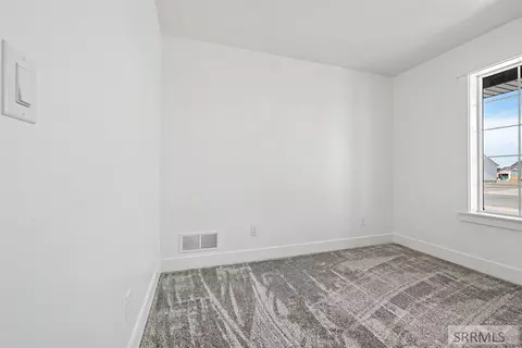 3148 Elixir Rd, Ammon, ID 83406 photo 9