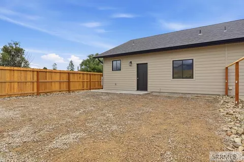 Exterior - 101 Everly St, Salmon, ID 83467 photo 3 of 4