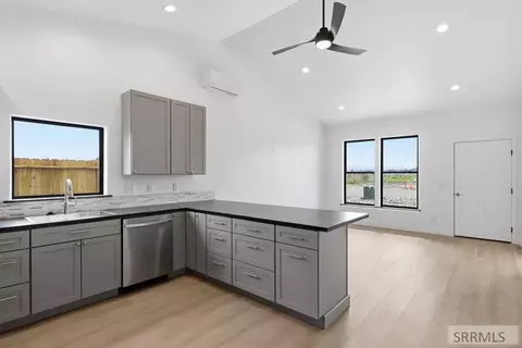 Kitchen - 101 Everly St, Salmon, ID 83467 photo 2 of 4