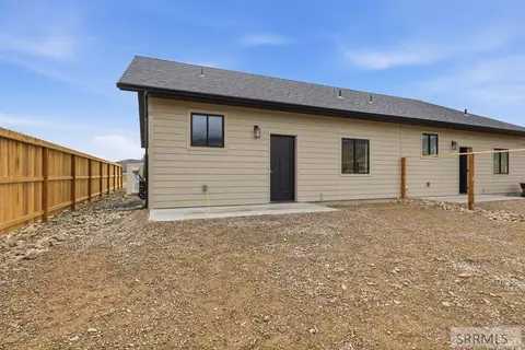 Exterior - 101 Everly St, Salmon, ID 83467 photo 2 of 4