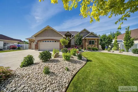 636 Gatehouse Ln, Idaho Falls, ID 83404