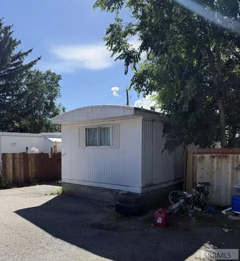 2250 N Yellowstone Hwy #11, Idaho Falls, ID 83401
