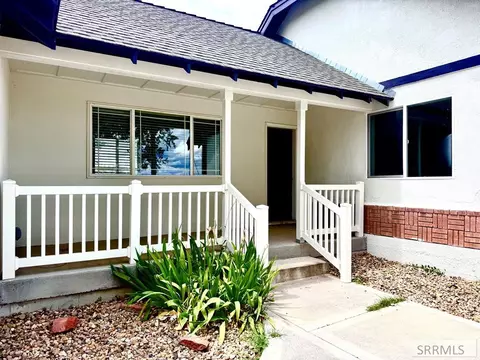 709 N 3400 E, Menan, ID 83434 photo 2