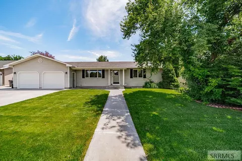 3075 Chaparral Dr, Idaho Falls, ID 83404