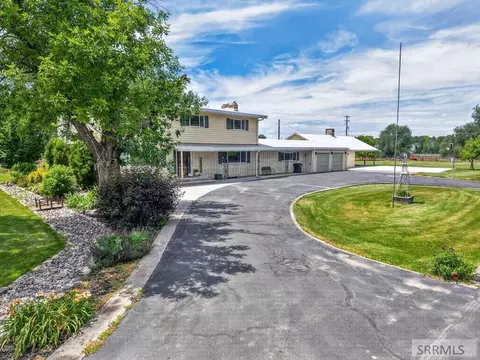 1385 S Shilling Ave, Blackfoot, ID 83221