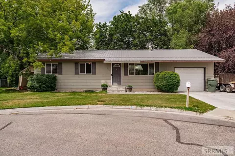 360 Summer St, Rigby, ID 83442 photo 2