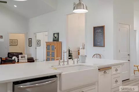 Kitchen - 4116 E 206 N, Rigby, ID 83442 photo 12 of 12