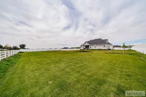 Exterior - 4116 E 206 N, Rigby, ID 83442 photo 8 of 10