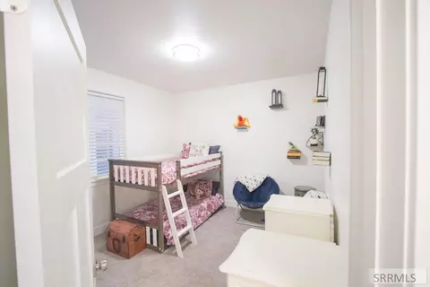 Bedroom - 4900 Torcello Dr, Ammon, ID 83406 photo 5 of 6