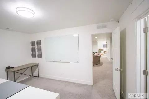 Entry Way - 4900 Torcello Dr, Ammon, ID 83406 photo 14 of 15