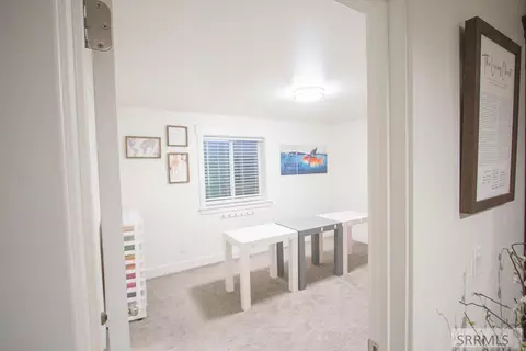 Entry Way - 4900 Torcello Dr, Ammon, ID 83406 photo 13 of 15