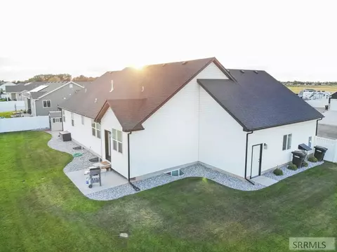 Exterior - 4900 Torcello Dr, Ammon, ID 83406 photo 2 of 5