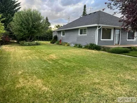 Exterior - 906 S Main St, Grace, ID 83241 photo 1 of 12