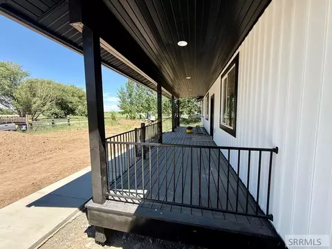 Exterior - 32 E Cedar St, Parker, ID 83438 photo 2 of 5