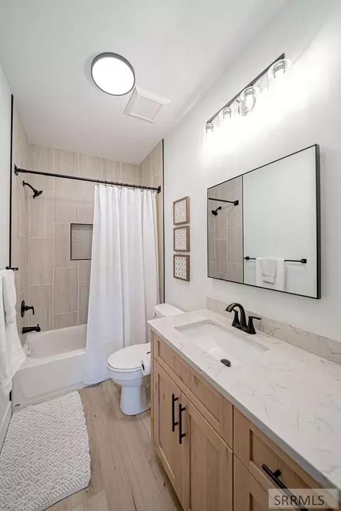 Bath - 3671 E 13 N, Rigby, ID 83442 photo 1 of 4