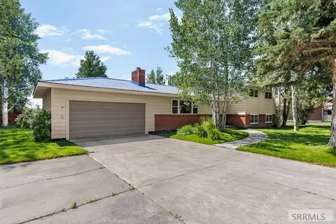 Exterior - 646 E 4th N, Saint Anthony, ID 83445 photo 2 of 7