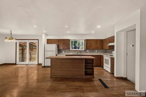 Kitchen - 646 E 4th N, Saint Anthony, ID 83445 photo 1 of 3