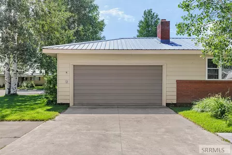 Exterior - 646 E 4th N, Saint Anthony, ID 83445 photo 3 of 7