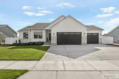 7013 Crispin Dr, Idaho Falls, ID 83402