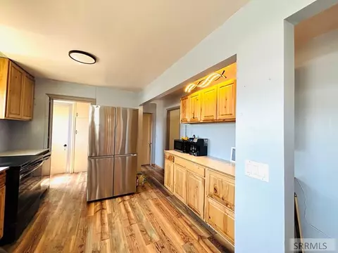 Kitchen - 129 Monroe St, Salmon, ID 83467 photo 2 of 2