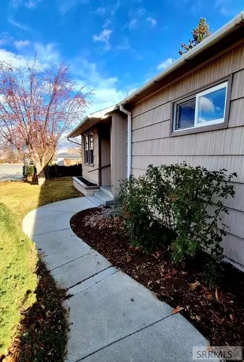 Exterior - 129 Monroe St, Salmon, ID 83467 photo 4 of 4