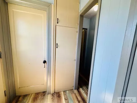 Entry Way - 129 Monroe St, Salmon, ID 83467 photo 1 of 1