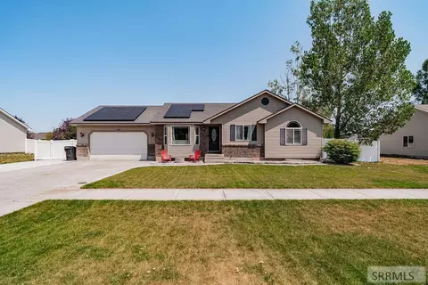 3004 N Wildflower Dr, Idaho Falls, ID 83401